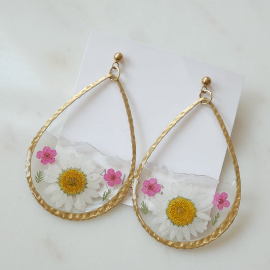 Boucles d'oreilles Odile - marguerite et spirées roses - Velora