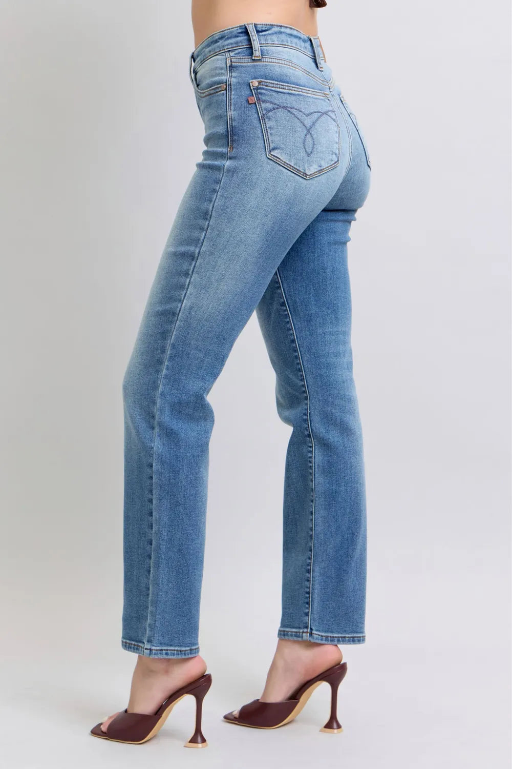 Judy Blue Full Size Run Vintage Wash Thermal Straight Jeans - Velora