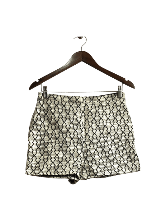 LUCCA COUTURE Women Classic Shorts Regular fit in White - 8 - Velora