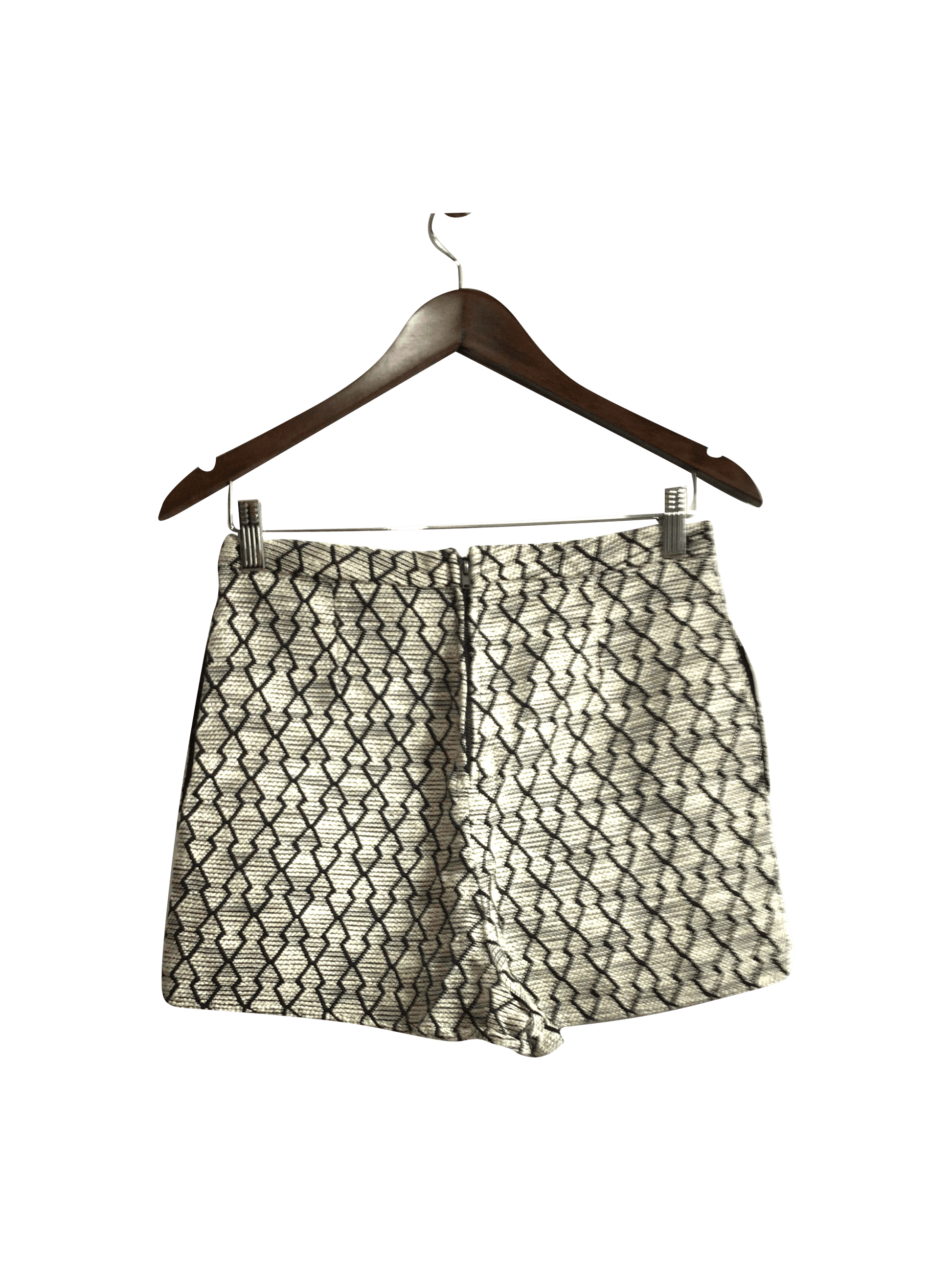 LUCCA COUTURE Women Classic Shorts Regular fit in White - 8 - Velora