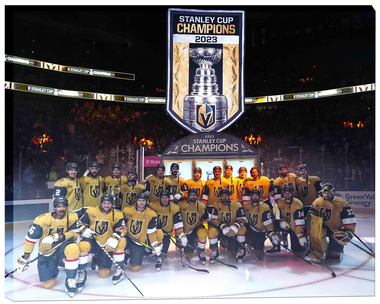 Vegas Golden Knights 16x20 Canvas Banner Raising Team Posed-H Frameworth Sports Marketing