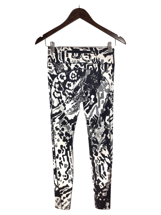 NIKE Women Activewear Leggings Regular fit in White - S - Velora