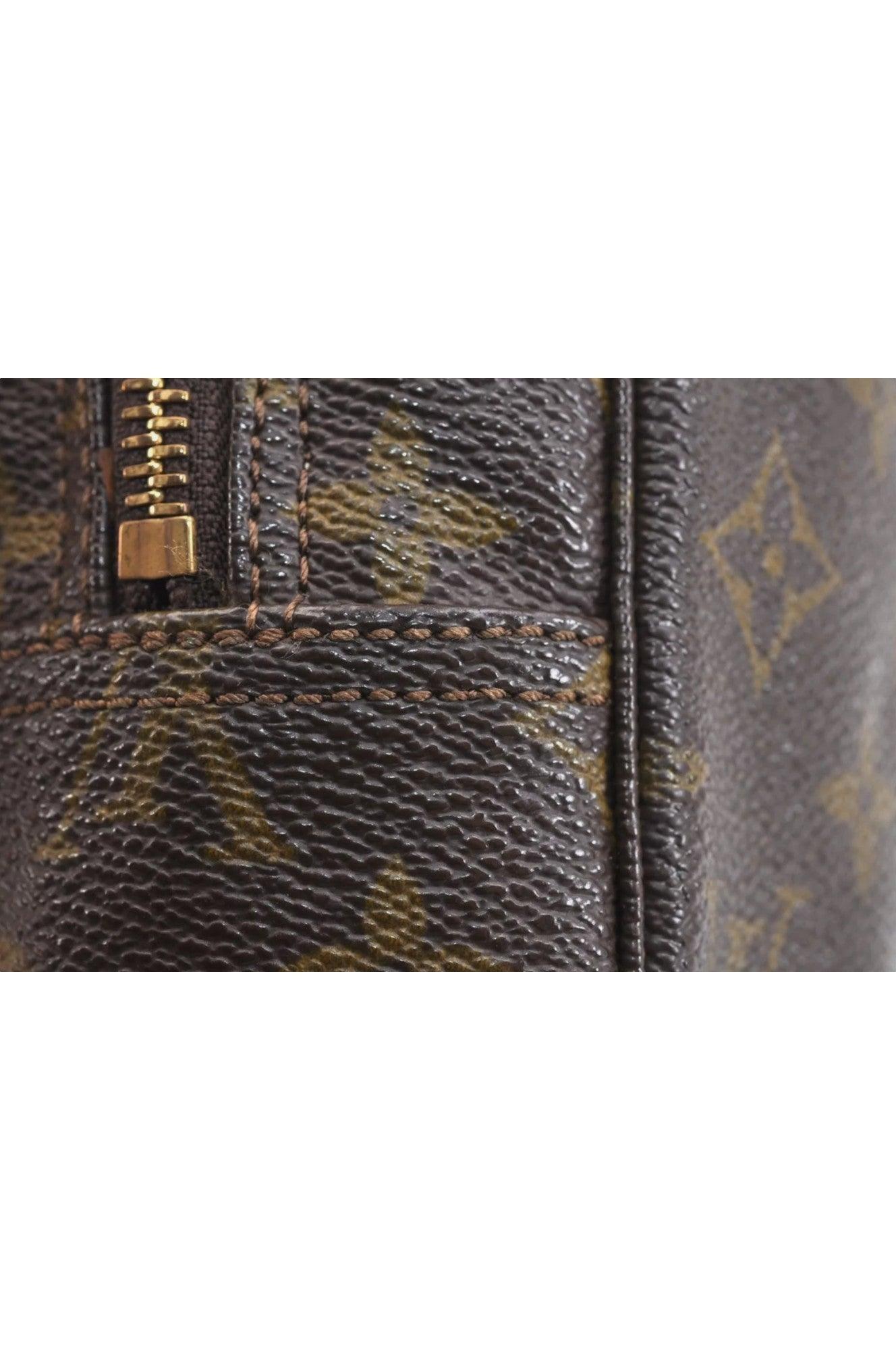 Louis Vuitton Monogram Trousse Toilette 28 Clutch Hand Bag M47522 LV 6922K - Velora