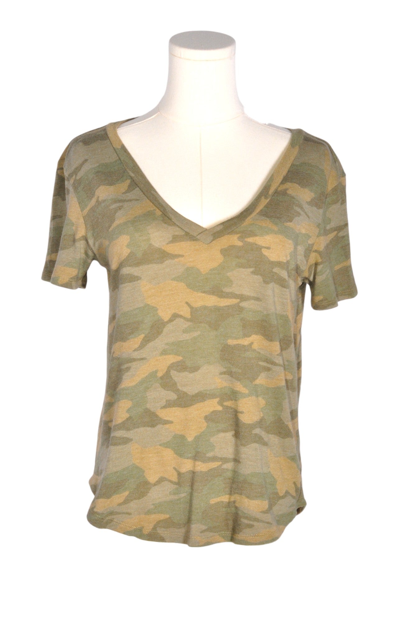 AMERICAN EAGLE Women T-Shirts Regular fit in Green - XS - Velora
