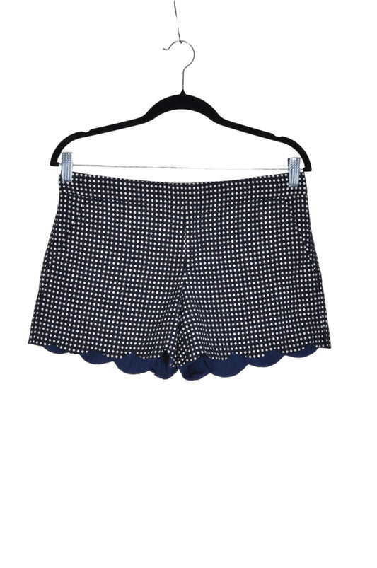 CLUB MONACO Women Classic Shorts Regular fit in Black - 4 - Velora