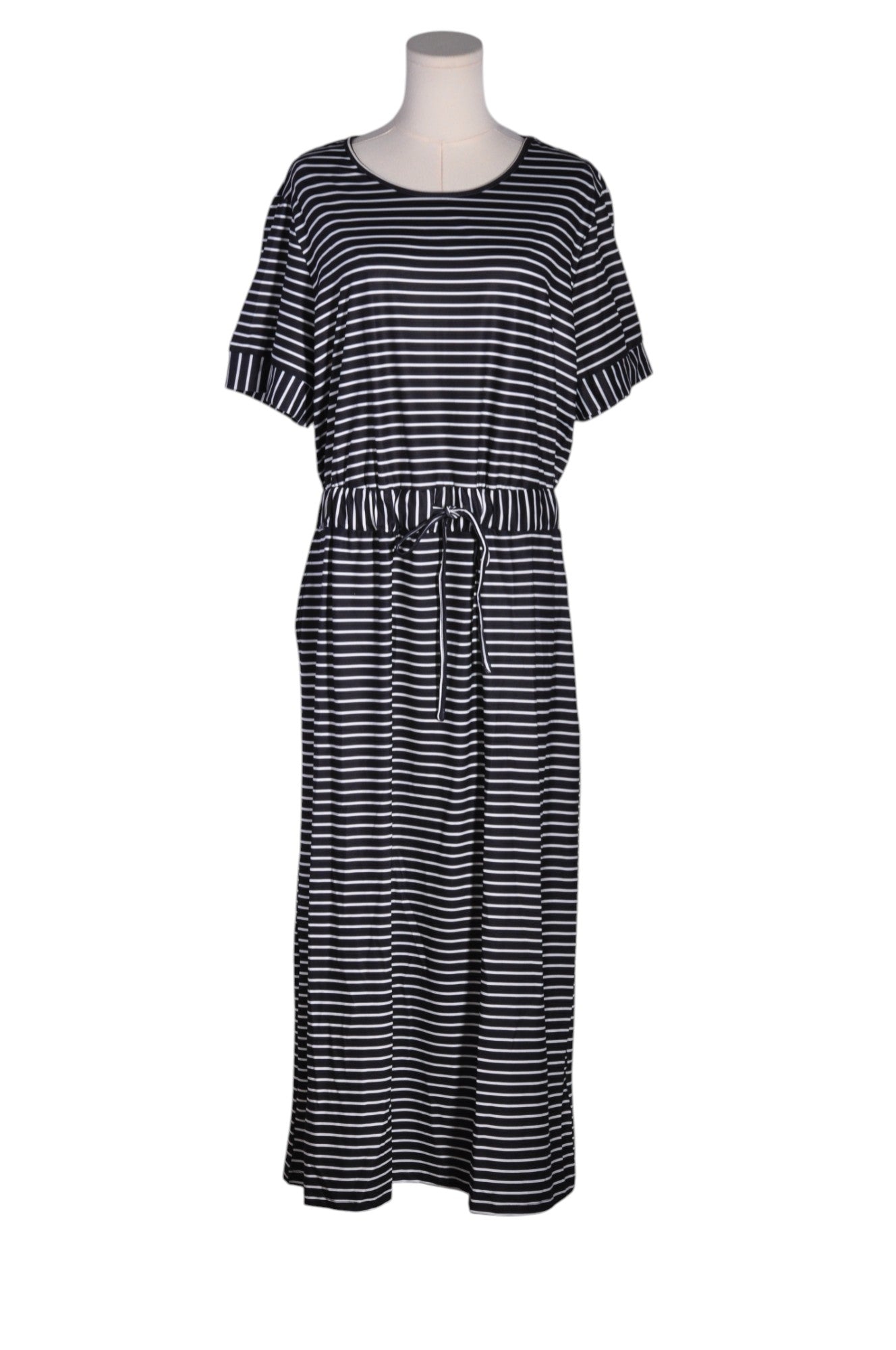 SHEIN Women Maxi Dresses Regular fit in Black - 2XL - Velora