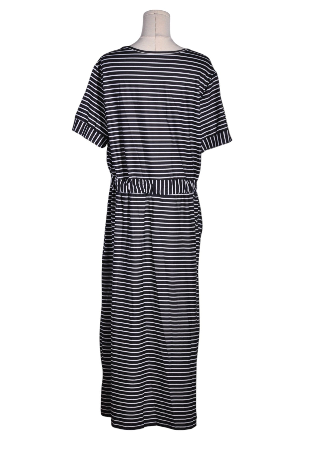 SHEIN Women Maxi Dresses Regular fit in Black - 2XL - Velora