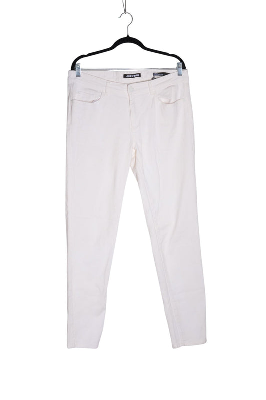 JOE FRESH Women Straight-Legged Jeans Regular fit in White - 31 - Velora