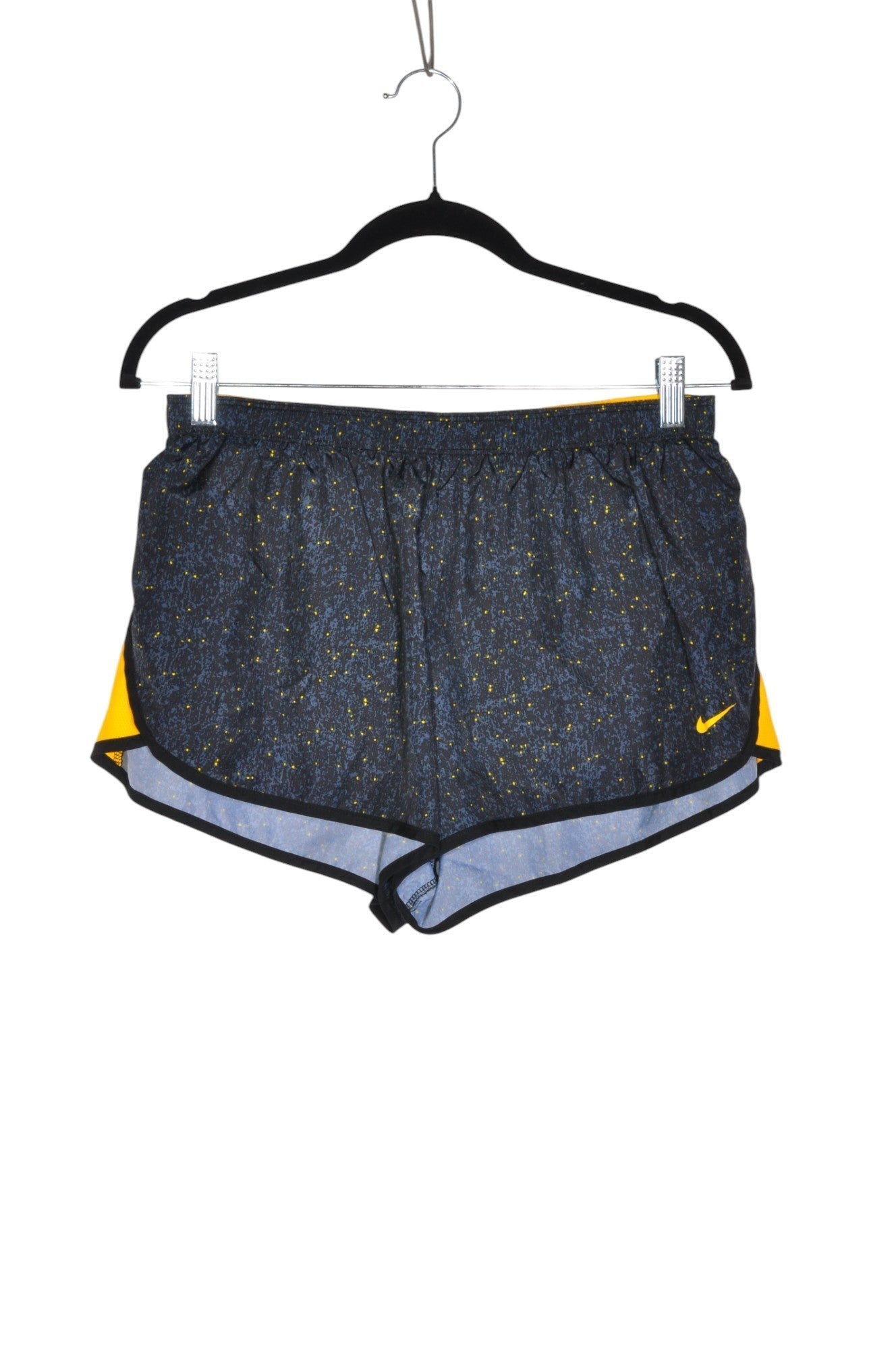 NIKE Women Classic Shorts Regular fit in Black - M - Velora