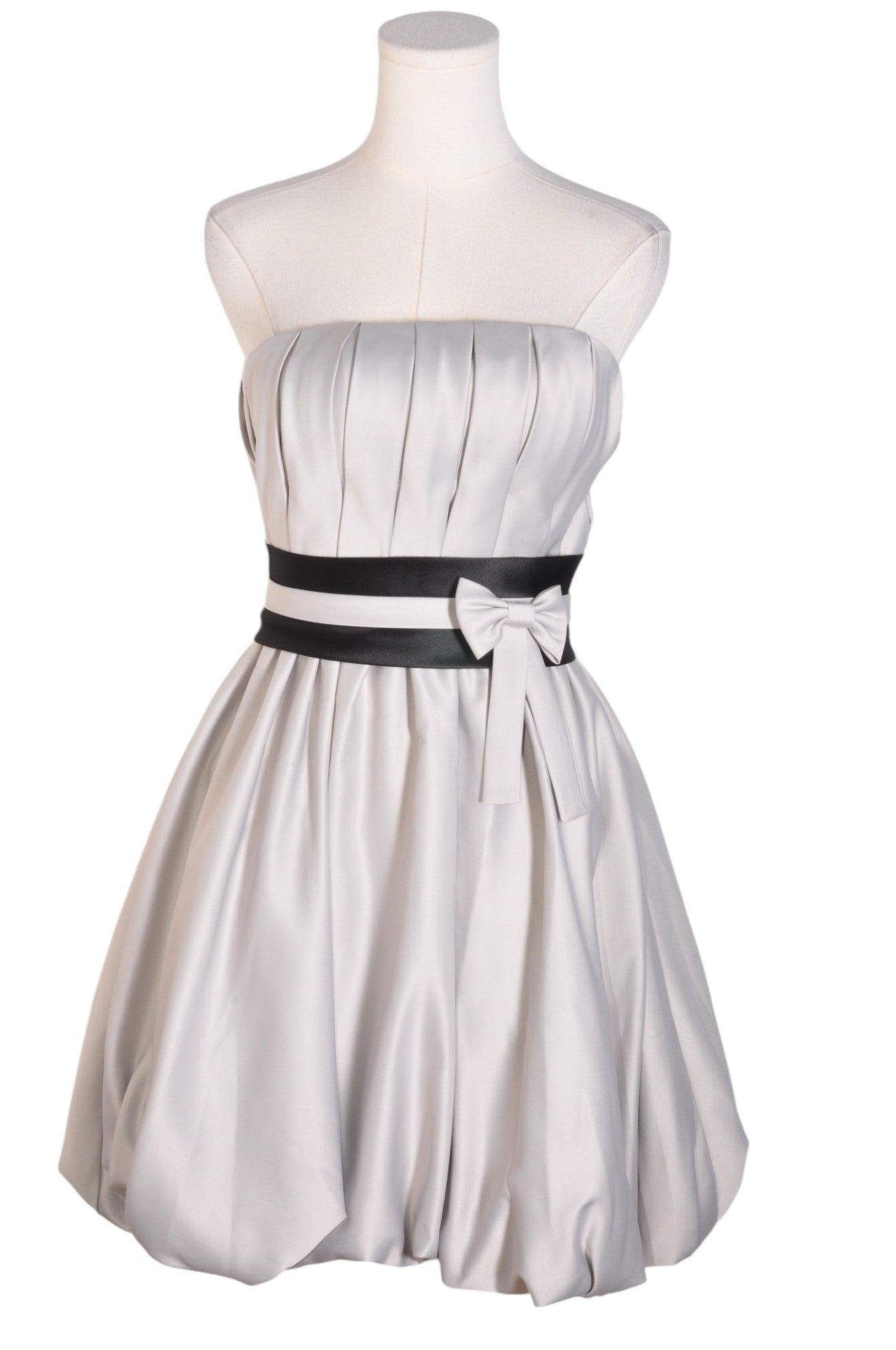 UNBRANDED Women A-Line Dresses Regular fit in Gray - M - Velora