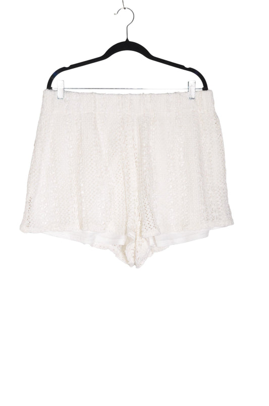 FASHION NOVA Women Classic Shorts Regular fit in White - 2XL Koop