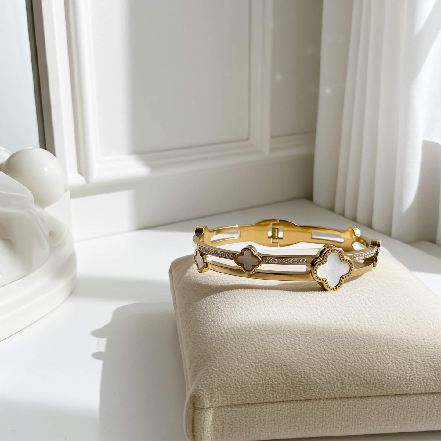 Luxury Gold Plated White Clover Bracelet