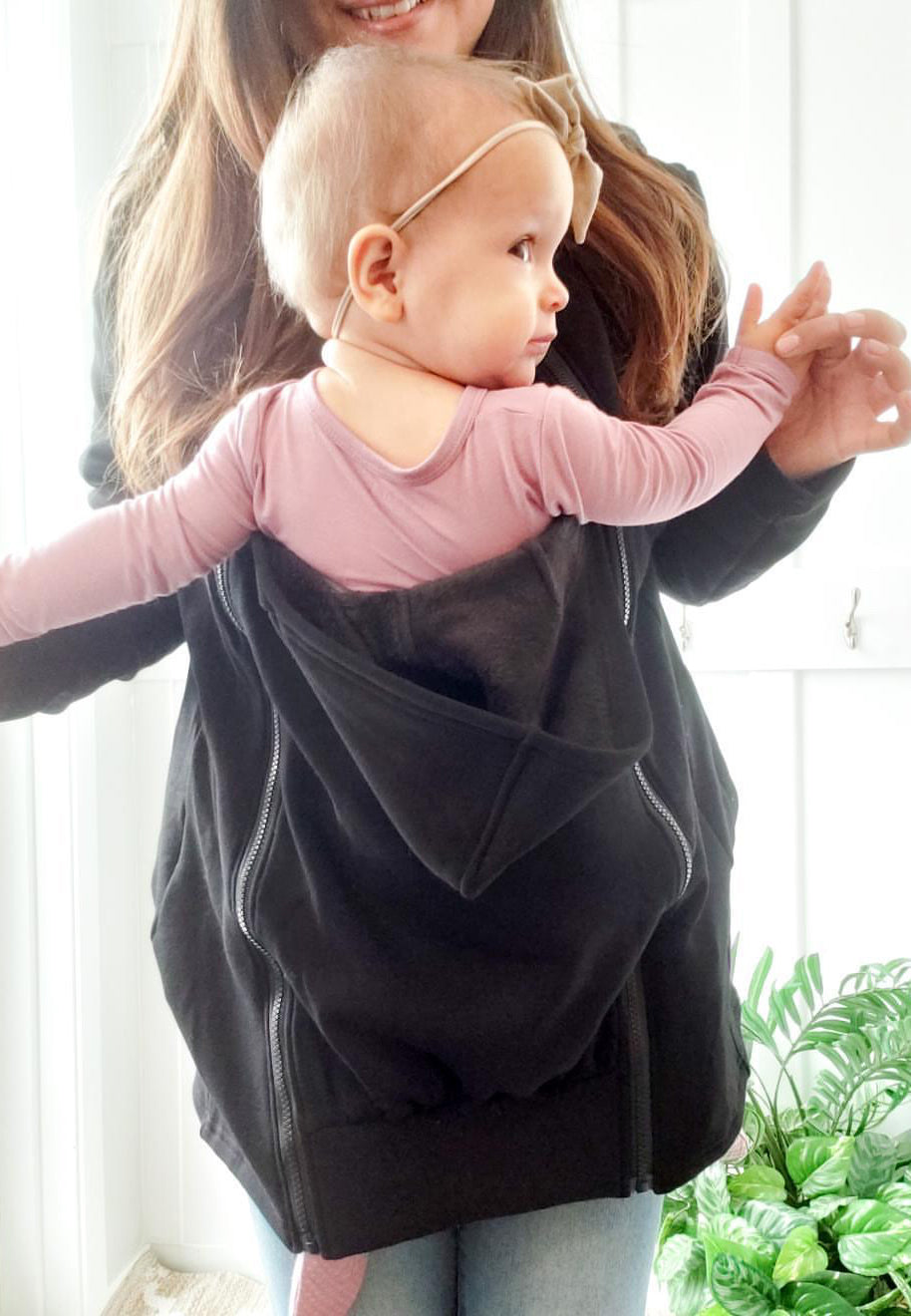 2-in-1 Fleece Baby Carrying Hoodie - Velora Luxury Fashion