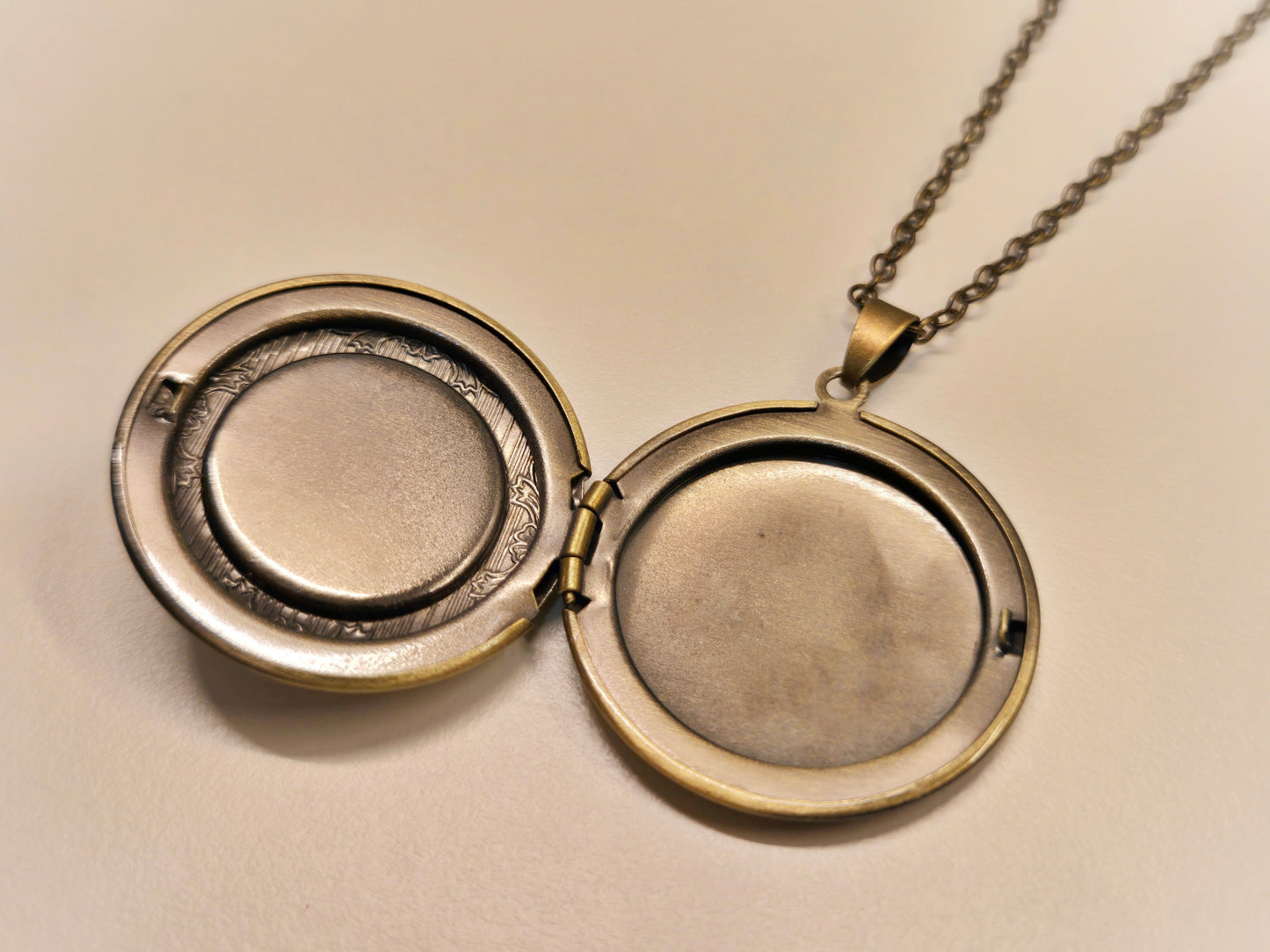 Black Cat Locket Necklace - Velora