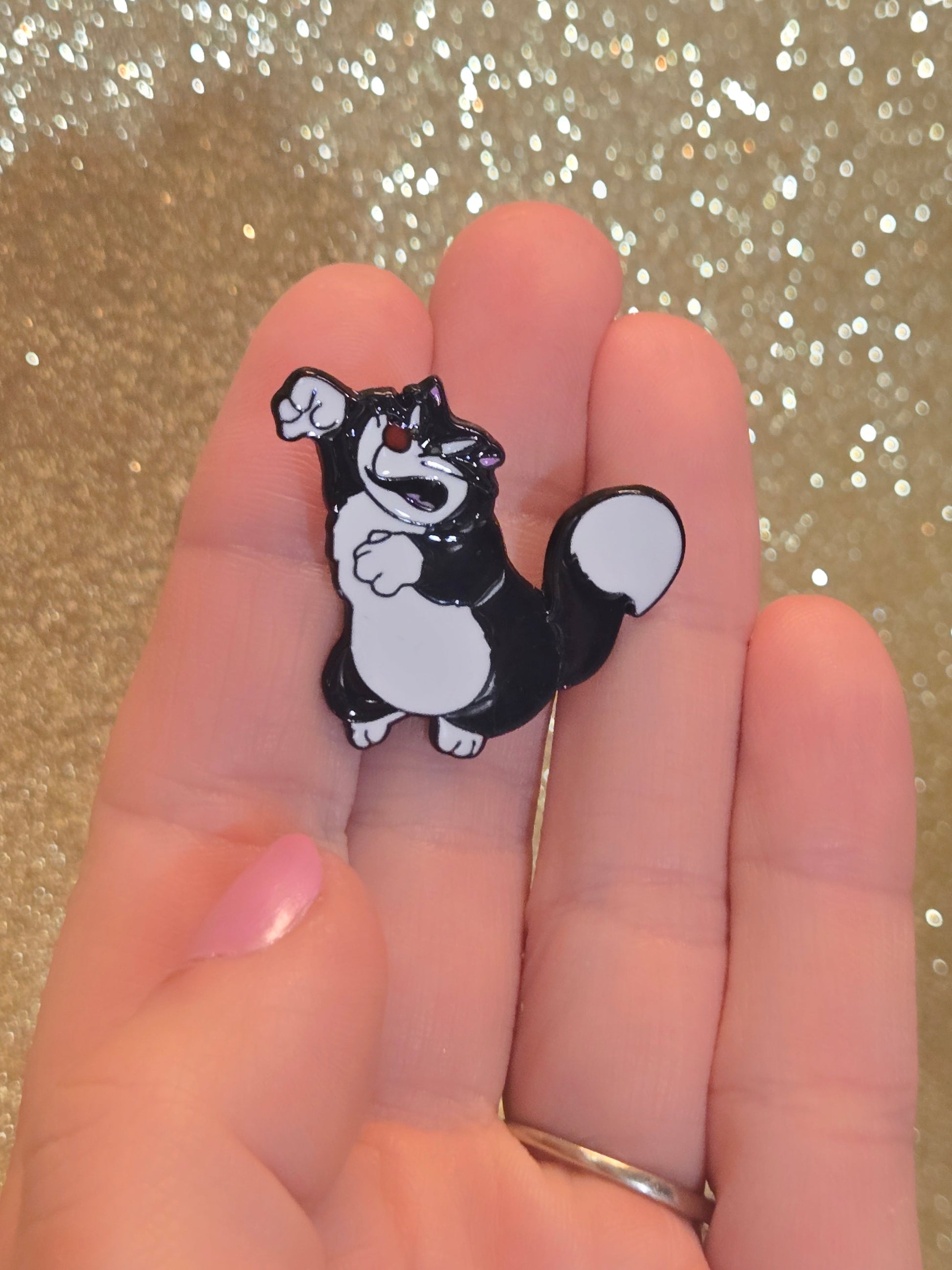 "Lucifer" the Cat | Collectible Pin - Velora