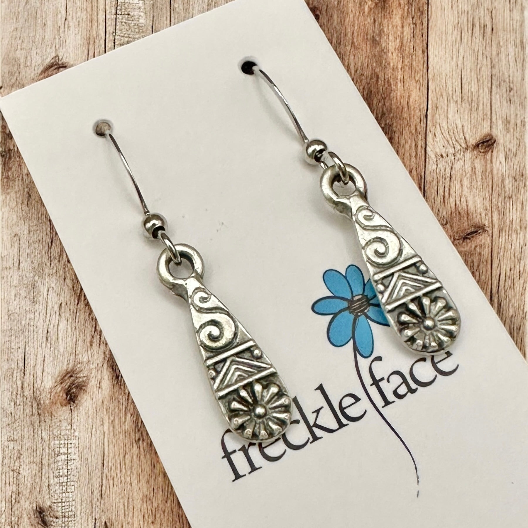 Detailed Drop Earrings - Velora