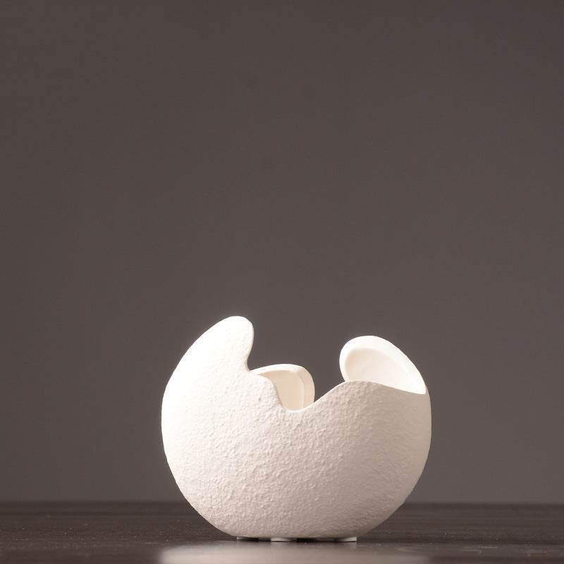 Simple white ceramic vase decoration - Velora