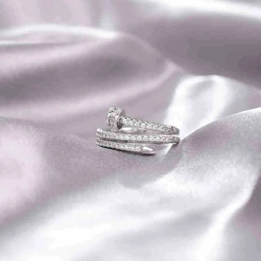 Niche Opening Adjustable Non-fading Cross Ring - Velora