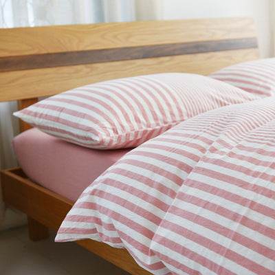 four sets of bedding - Velora