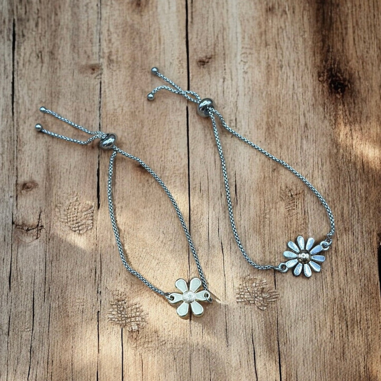 Adjustable Bracelet - Daisy - Velora
