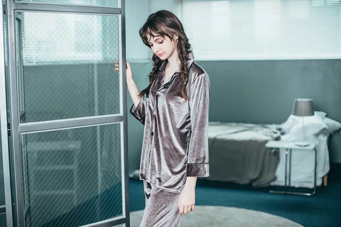 2pcs Couple Gold Velvet Long Sleeve Pajamas set - Velora