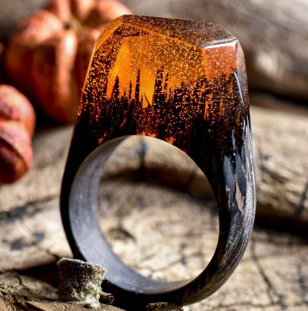 Resin wood ring - Velora