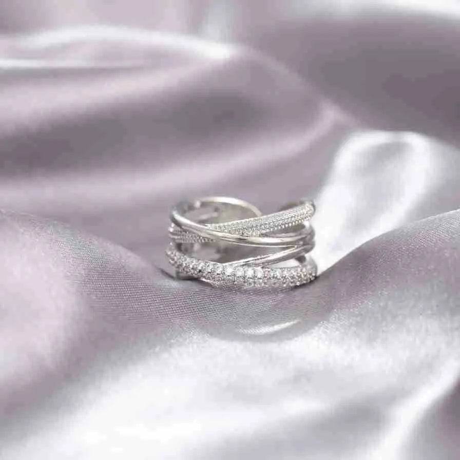 Niche Opening Adjustable Non-fading Cross Ring - Velora