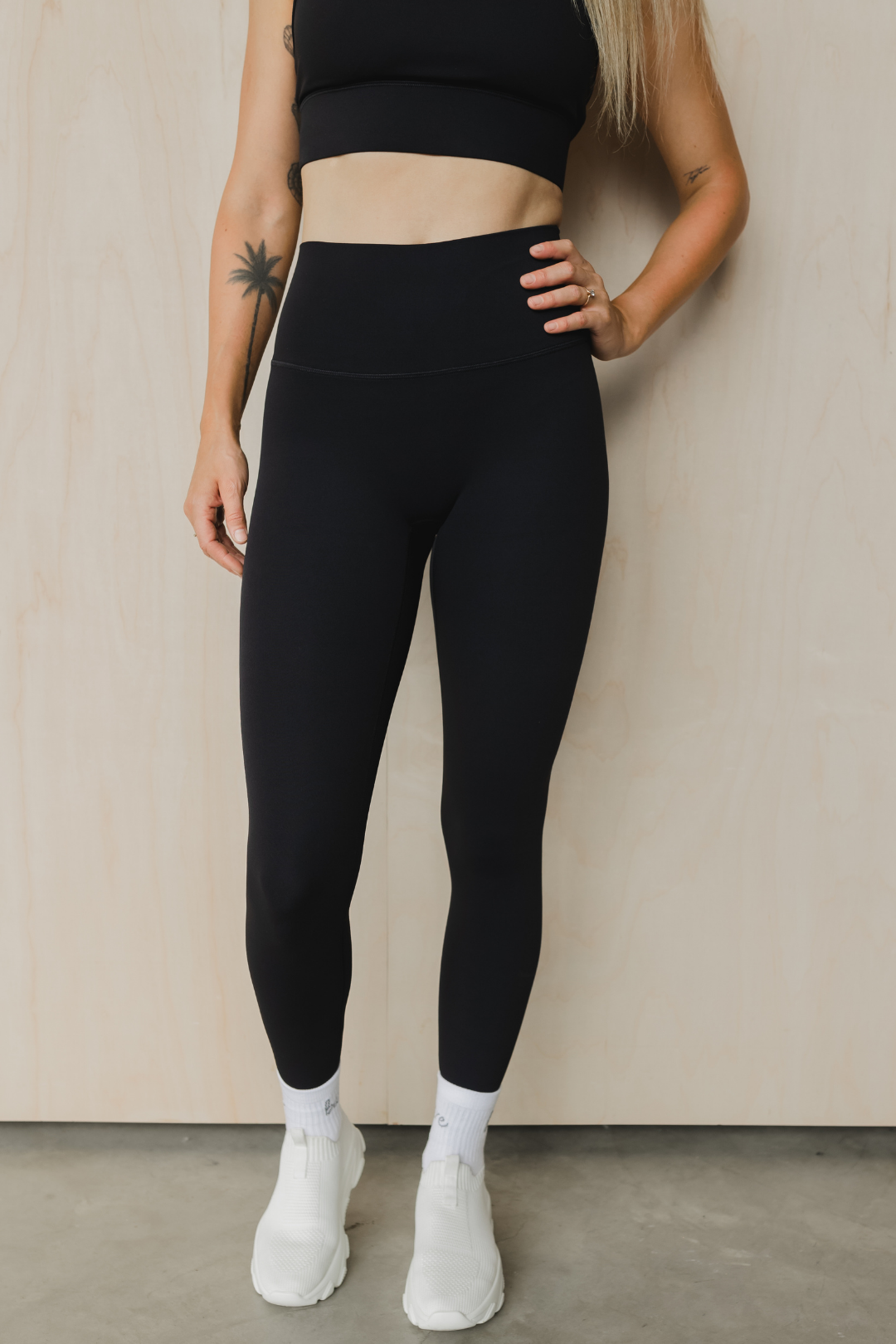 Barely There Pant 2.0 (27") *Tall - Velora Luxury Fashion