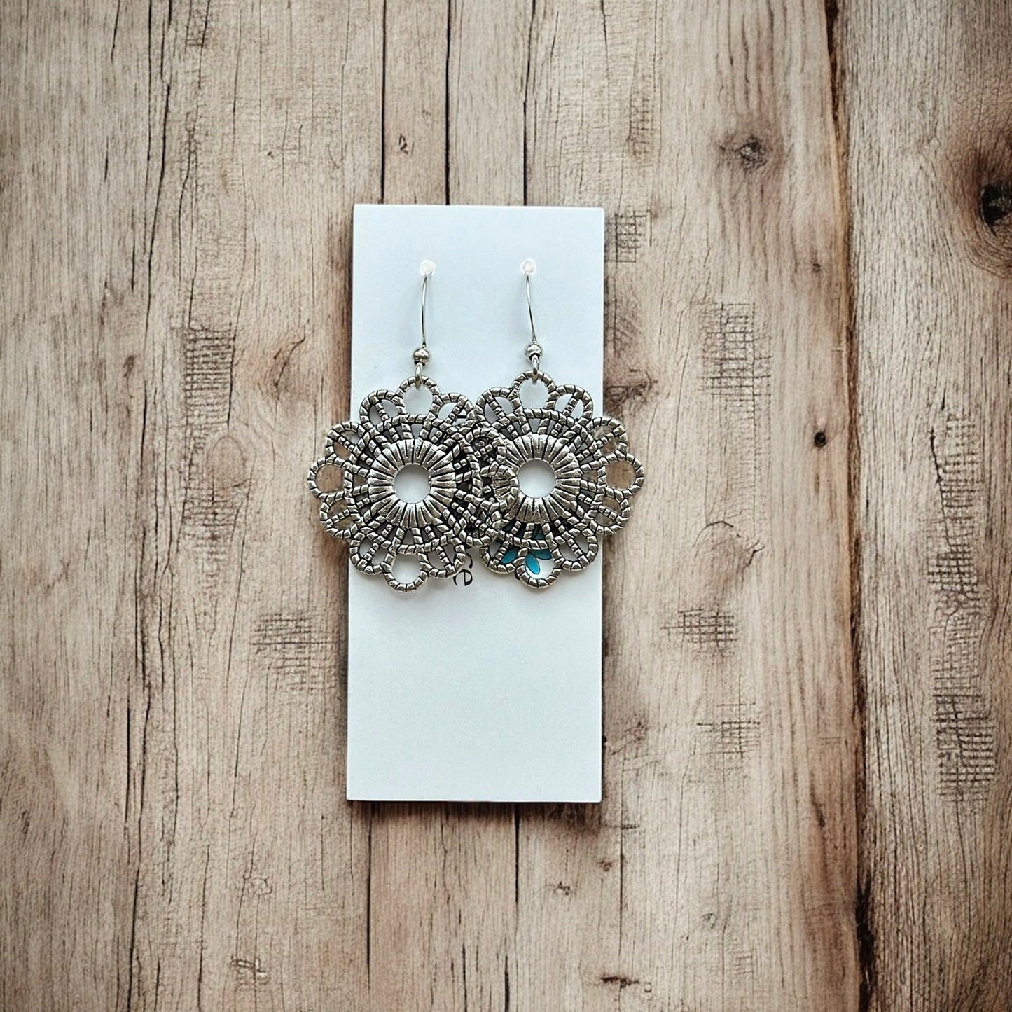 Lace Textured Earrings - Velora