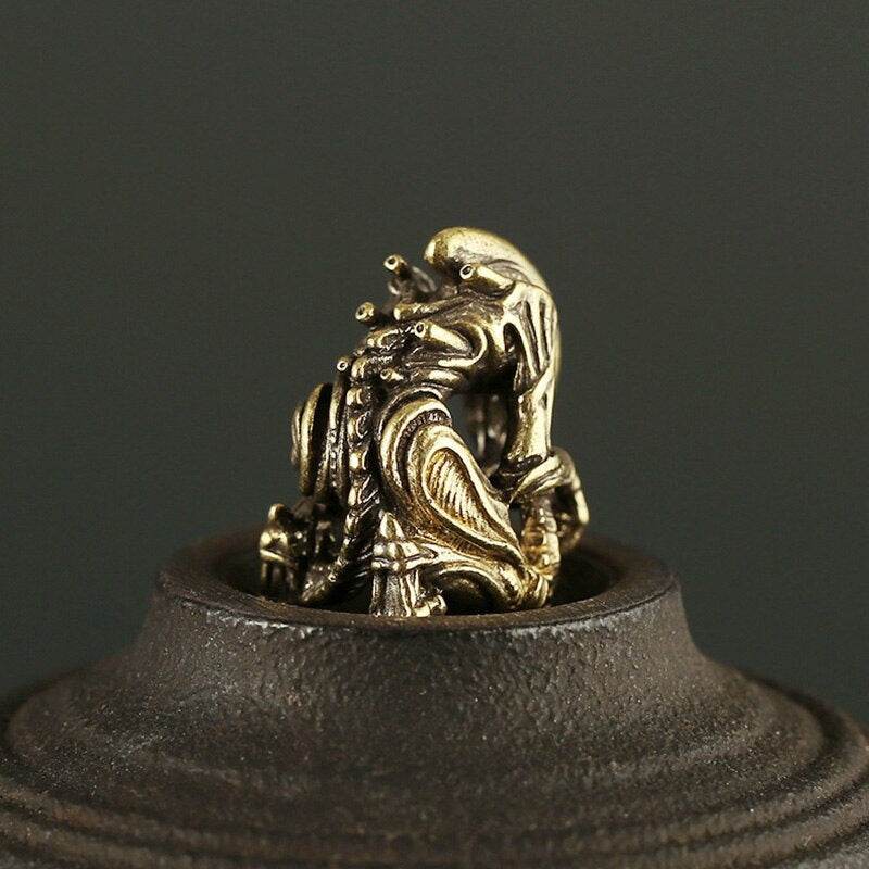 1 Pc Exquisite Antique Brass Chinese God Of Wealth Ornament - Attracts Abundance And Good Fortune With Powerful Fengshui Energy, Hand-Sculpted For Harmonious Balance - Ideal For Home, Office, Or Deskt - Velora