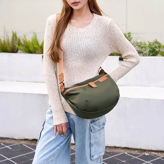 Autumn Contrast Color Minimalist Fashionable Large Capacity Lightweight Quick-dry Casual Shoulder Bag - Velora