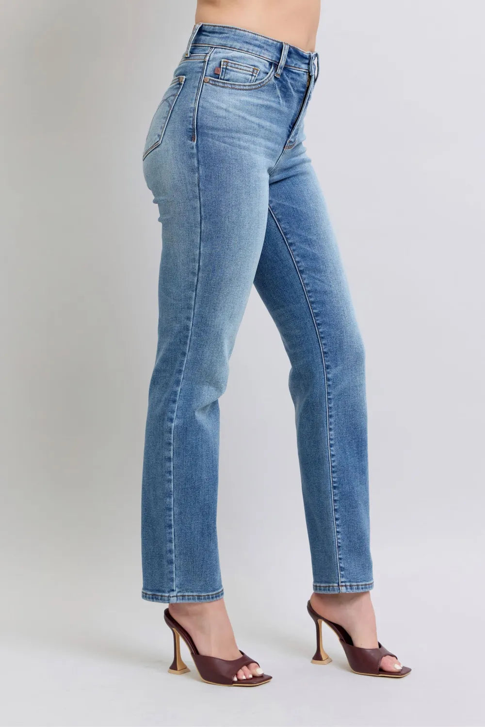 Judy Blue Full Size Run Vintage Wash Thermal Straight Jeans - Velora