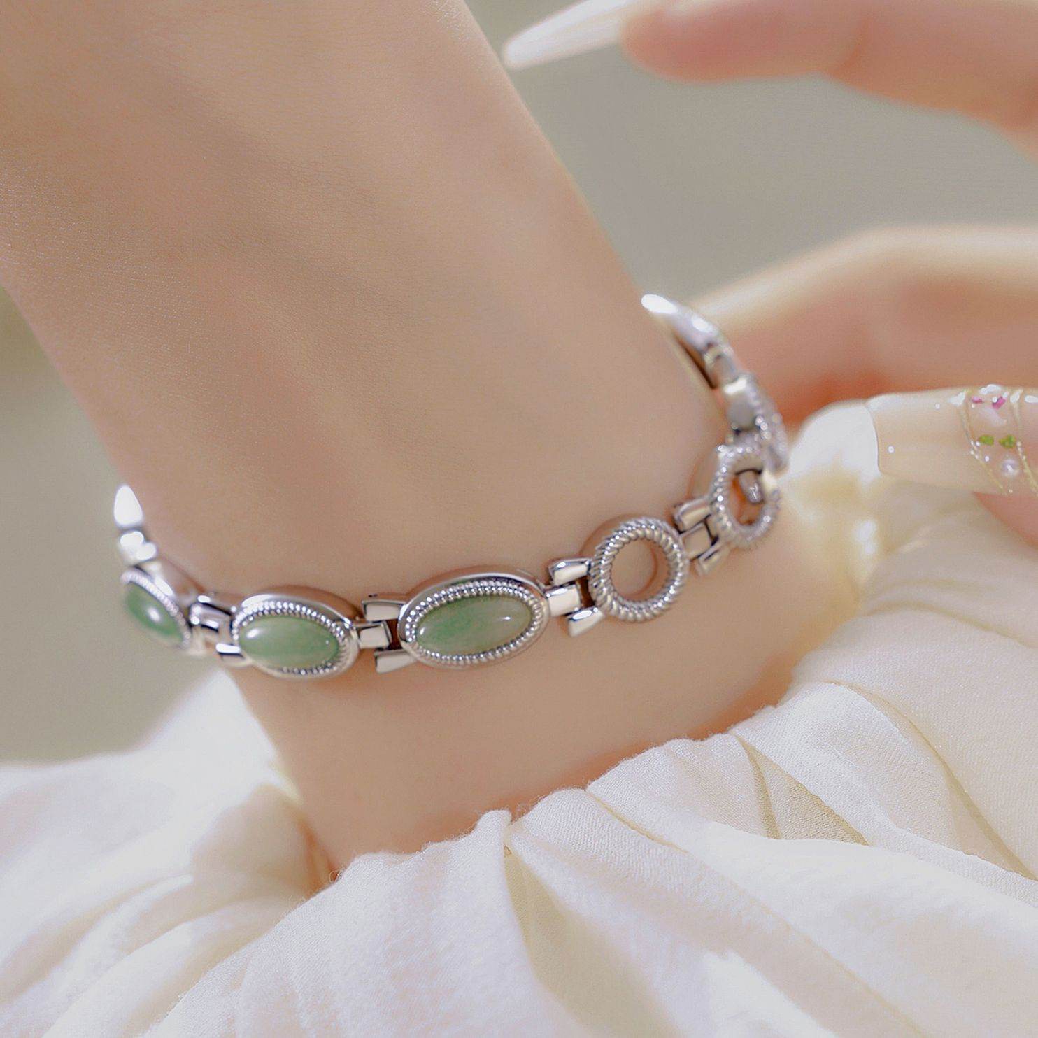 Women's Watch Ladies Bracelet Luxury Brand Waterproof Retro Natural Dongling Stone Hetian Jade Advanced Chain Watches Gift - Velora