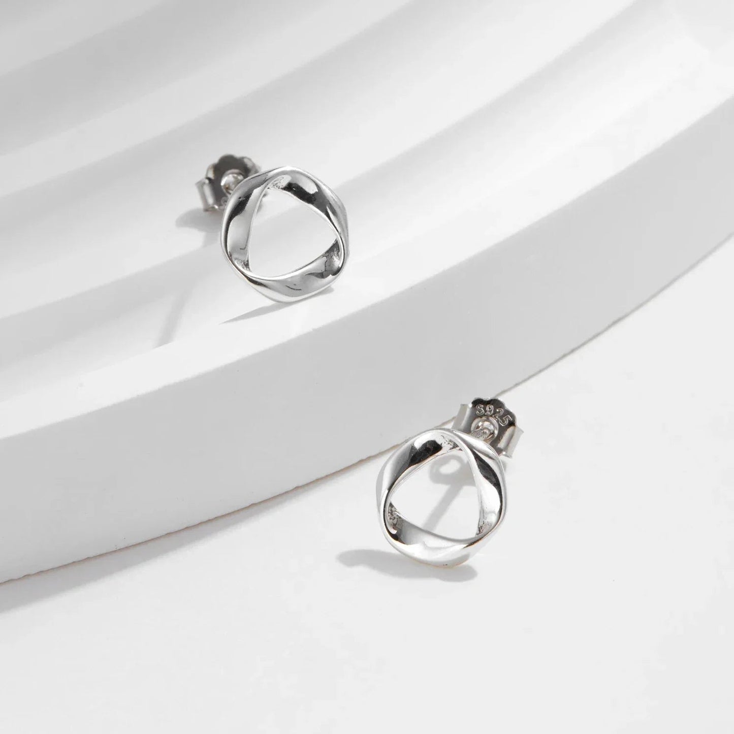 925 Sterling Silver Minimalist Wavy Stud Earrings - Women Fine Jewelry - Velora Luxury Fashion