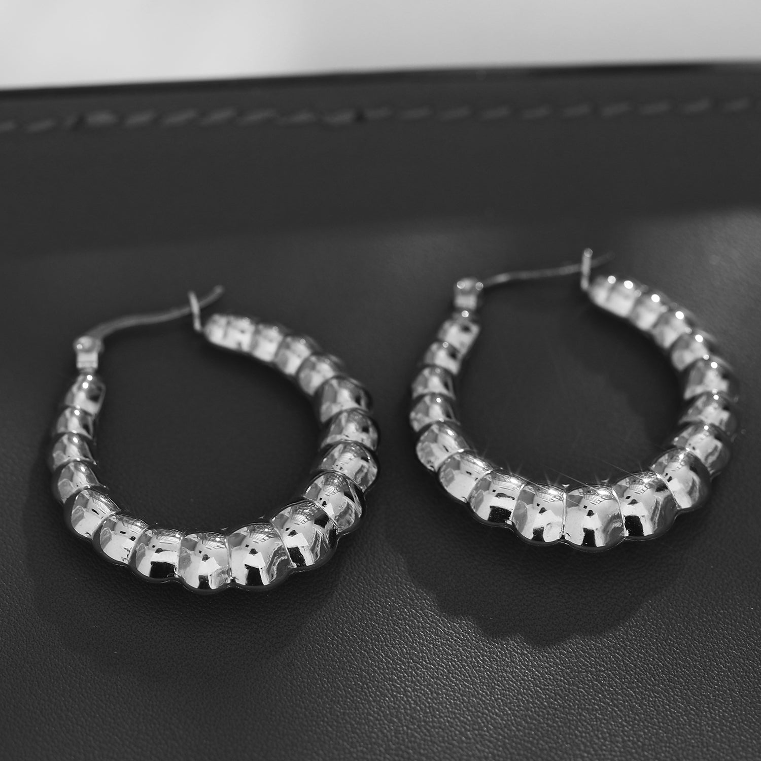 ANYA 72201S Croissant Hoops Silver - Velora Luxury Fashion