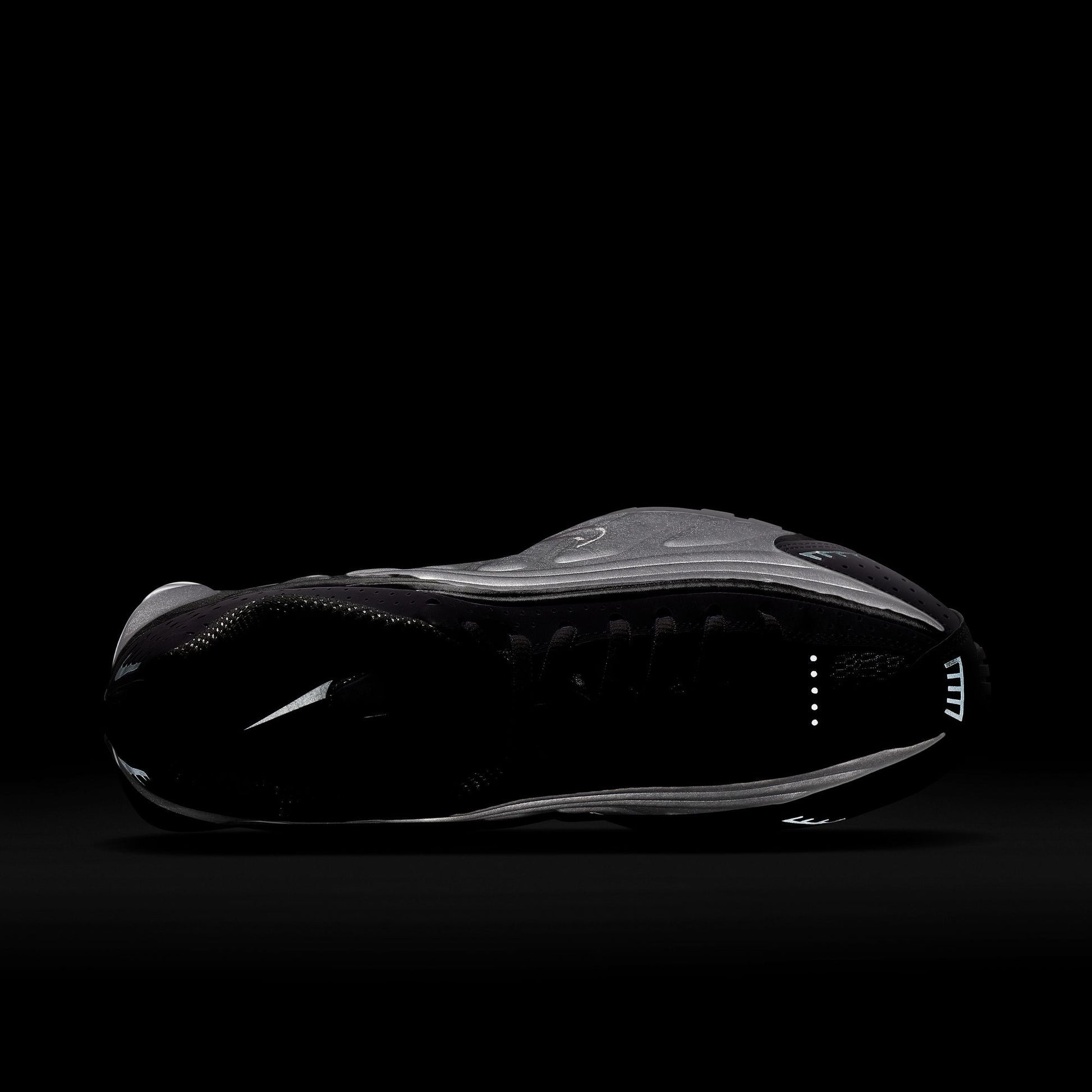 W Nike Shox R4 AR3565-101 - Velora