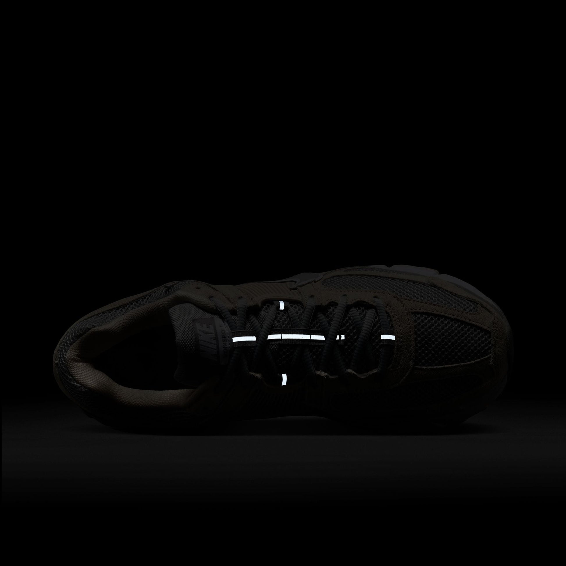 M Nike Zoom Vomero 5 HF1553-101 - Velora