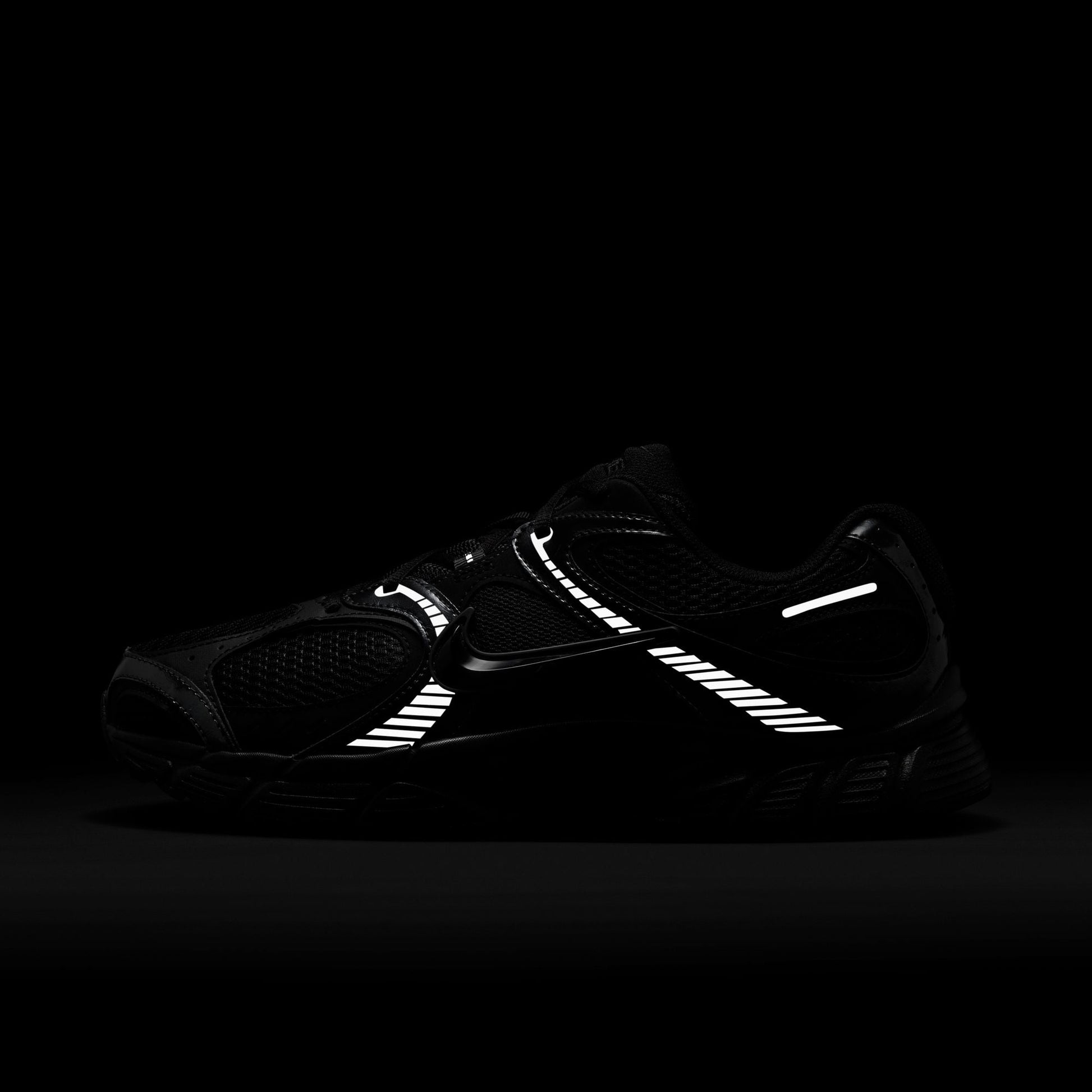 M Nike V5 RNR HJ5228-001 - Velora