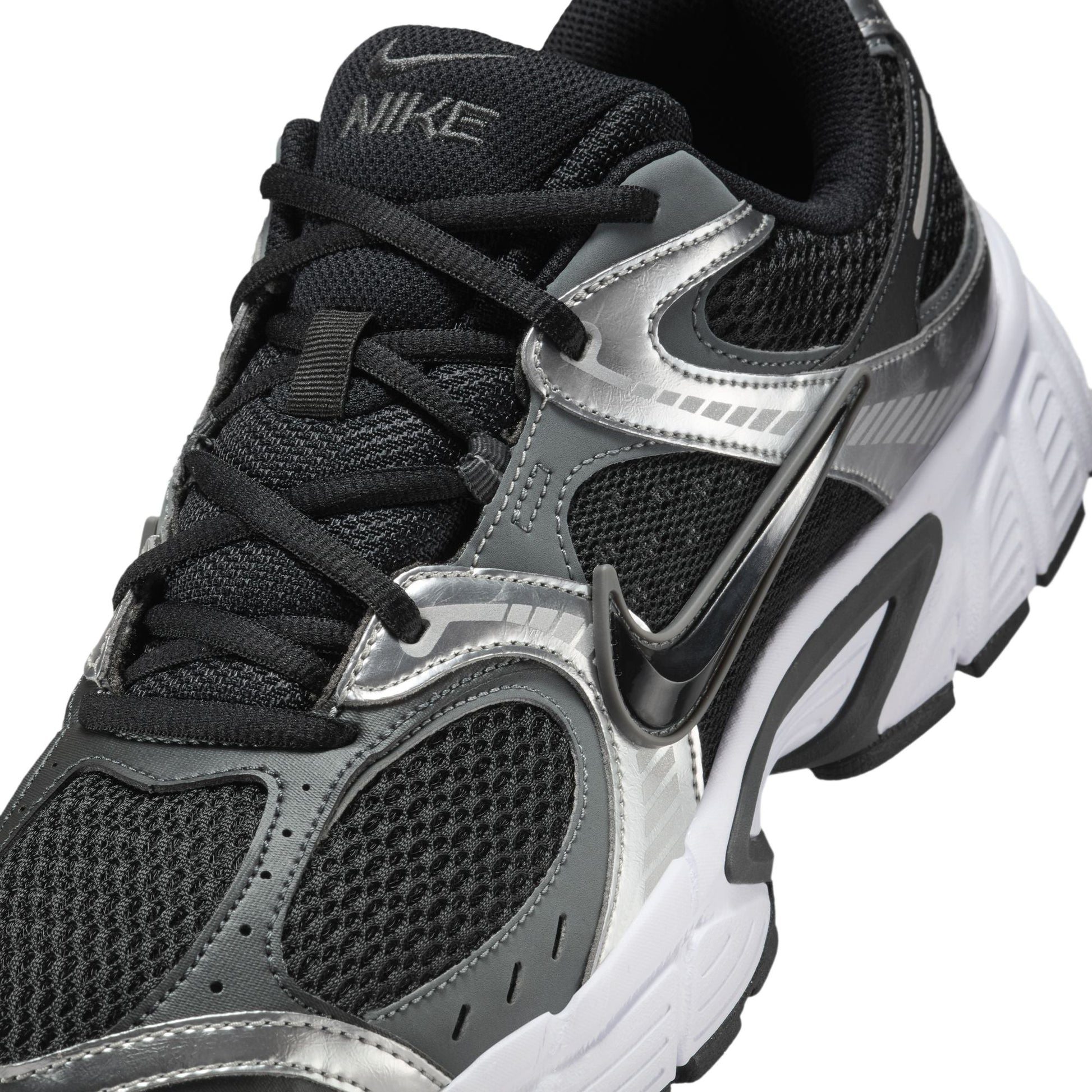 M Nike V5 RNR HJ5228-004 - Velora