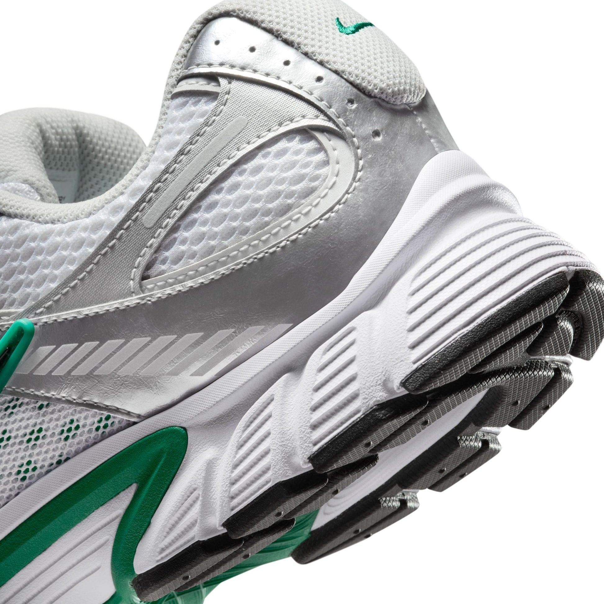 M Nike V5 RNR HJ5228-100 - Velora