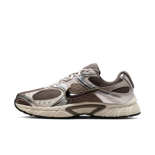 M Nike V5 RNR HJ5228-200 - Velora