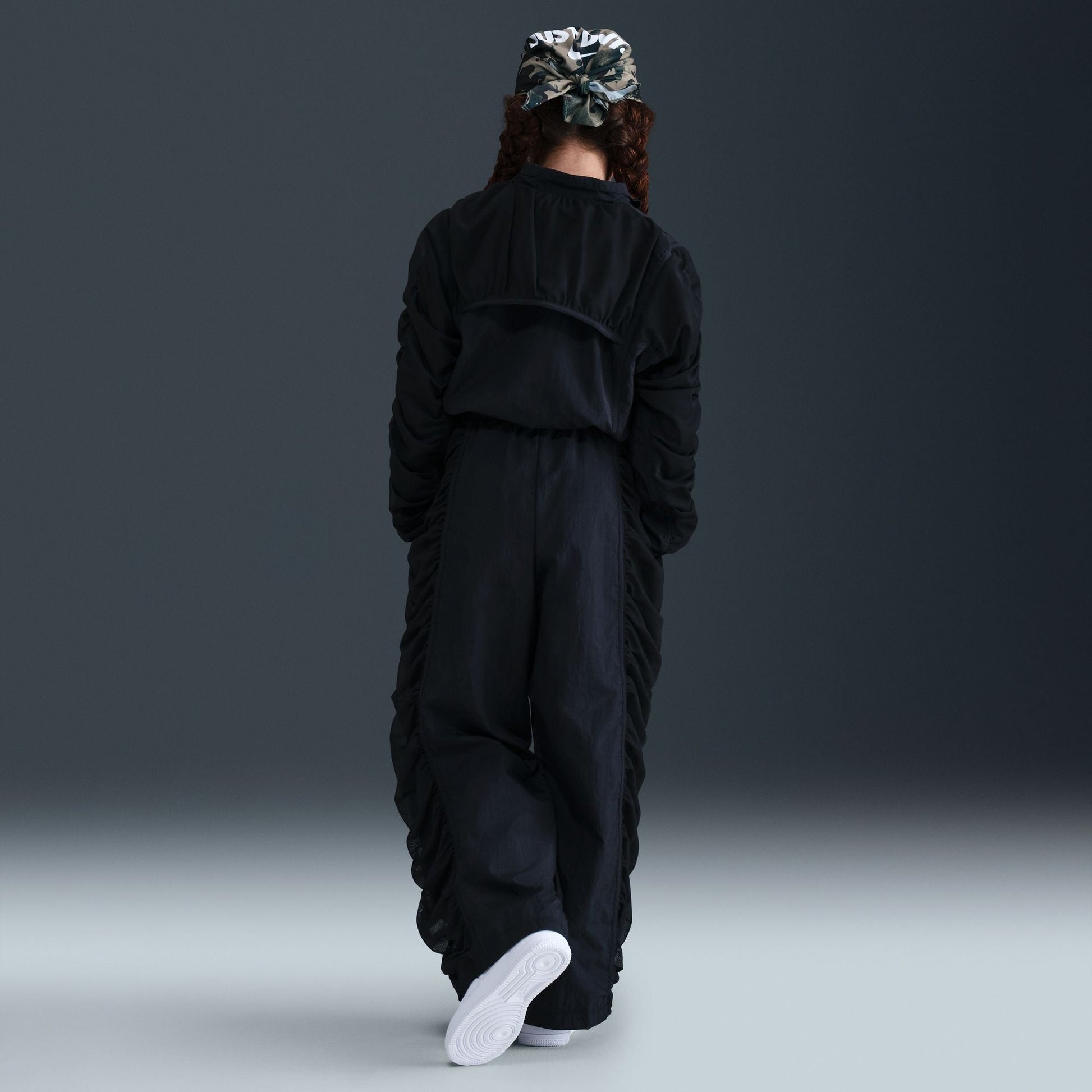 Nike Sportswear HQ9459-010 - Velora