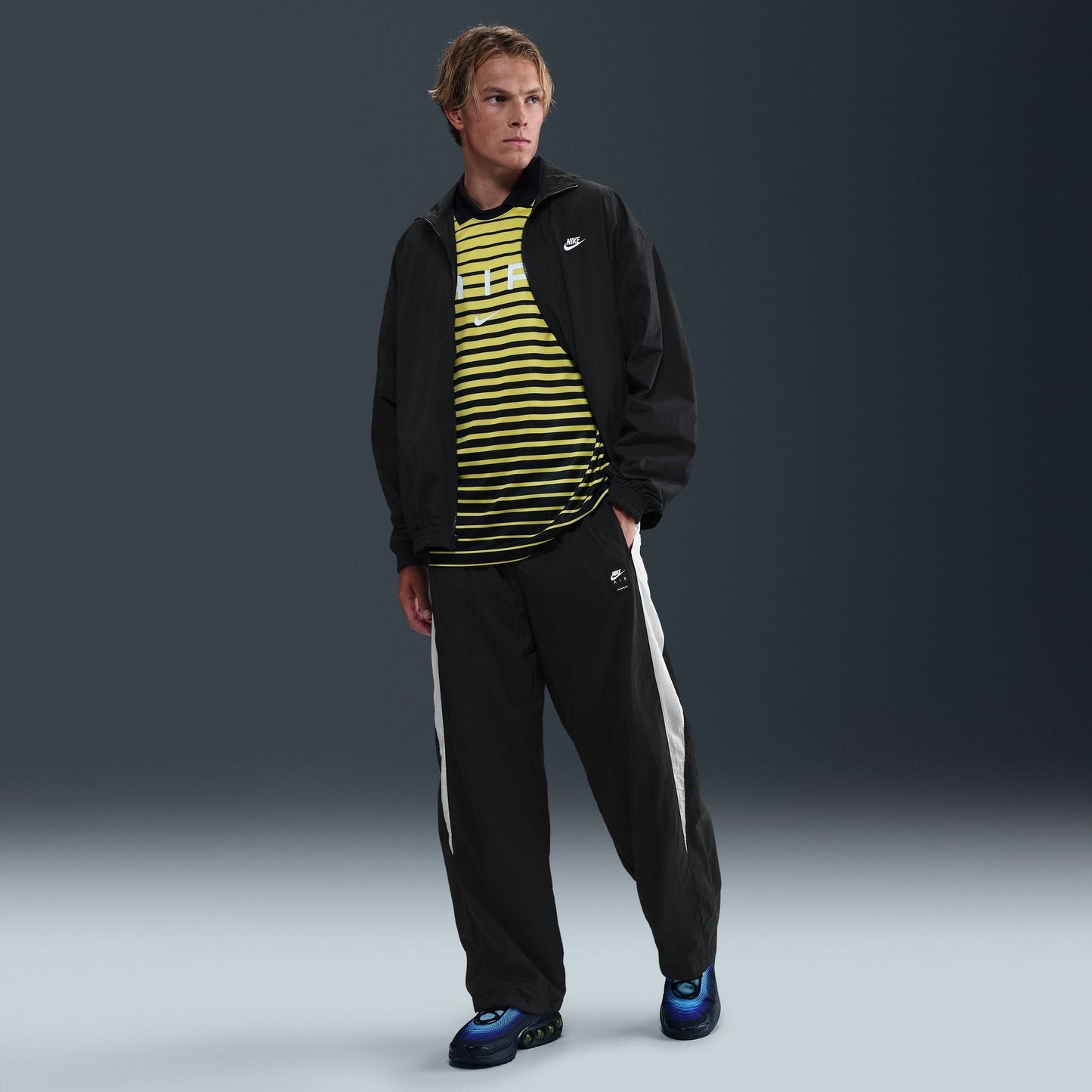 M Nike Air HV0874-010 - Velora