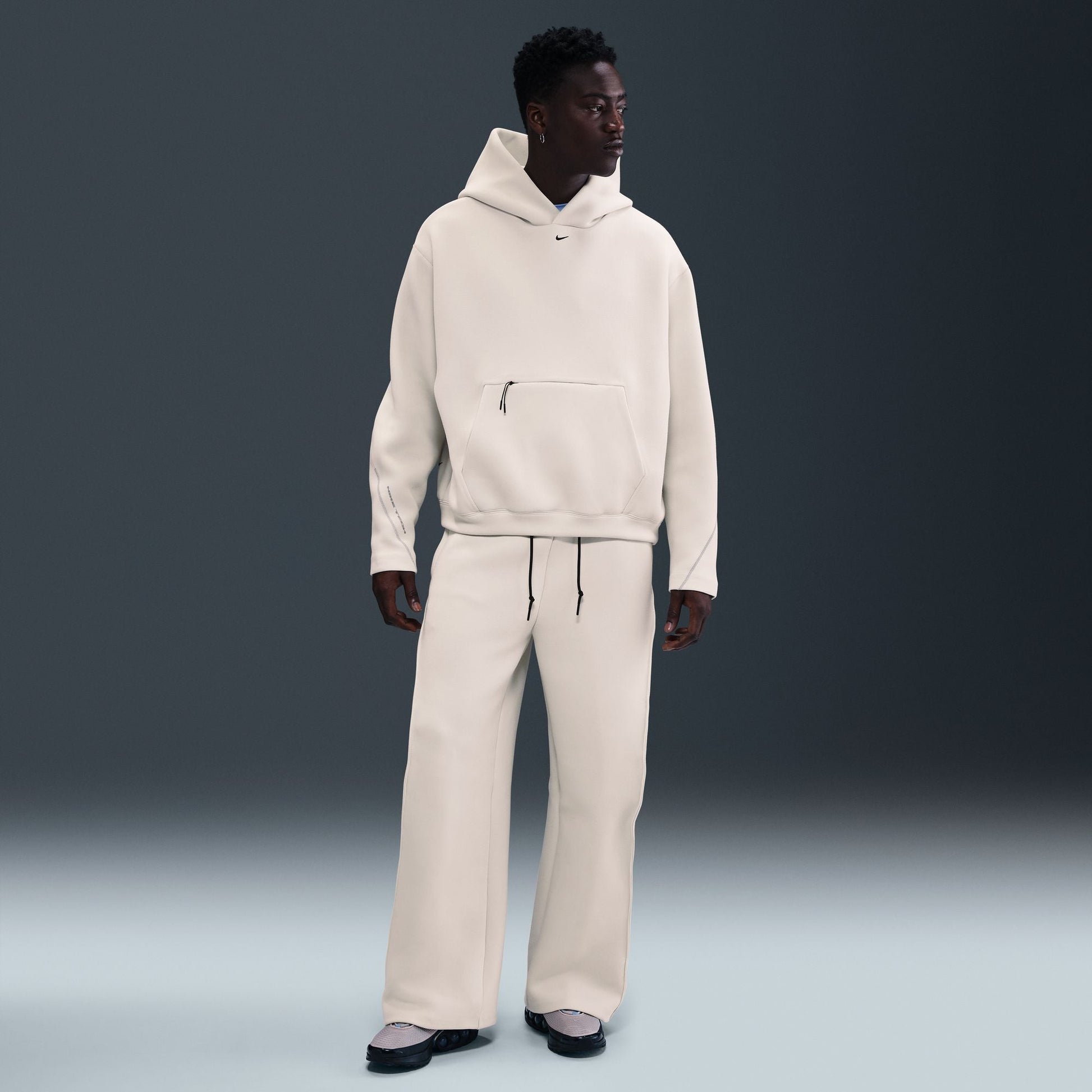 M Nike Tech HV6535-072 - Velora