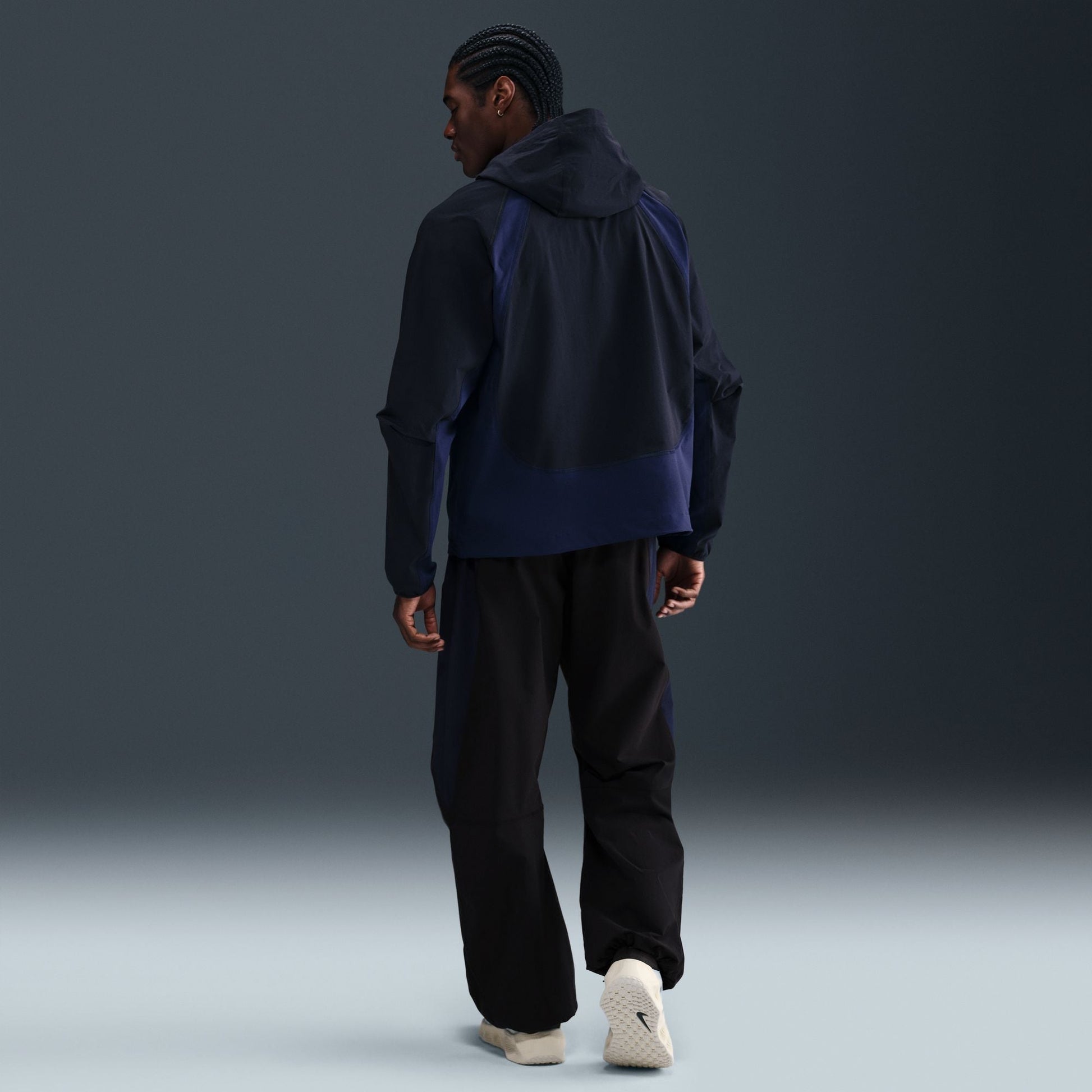 M Nike Tech IH8466-010 - Velora