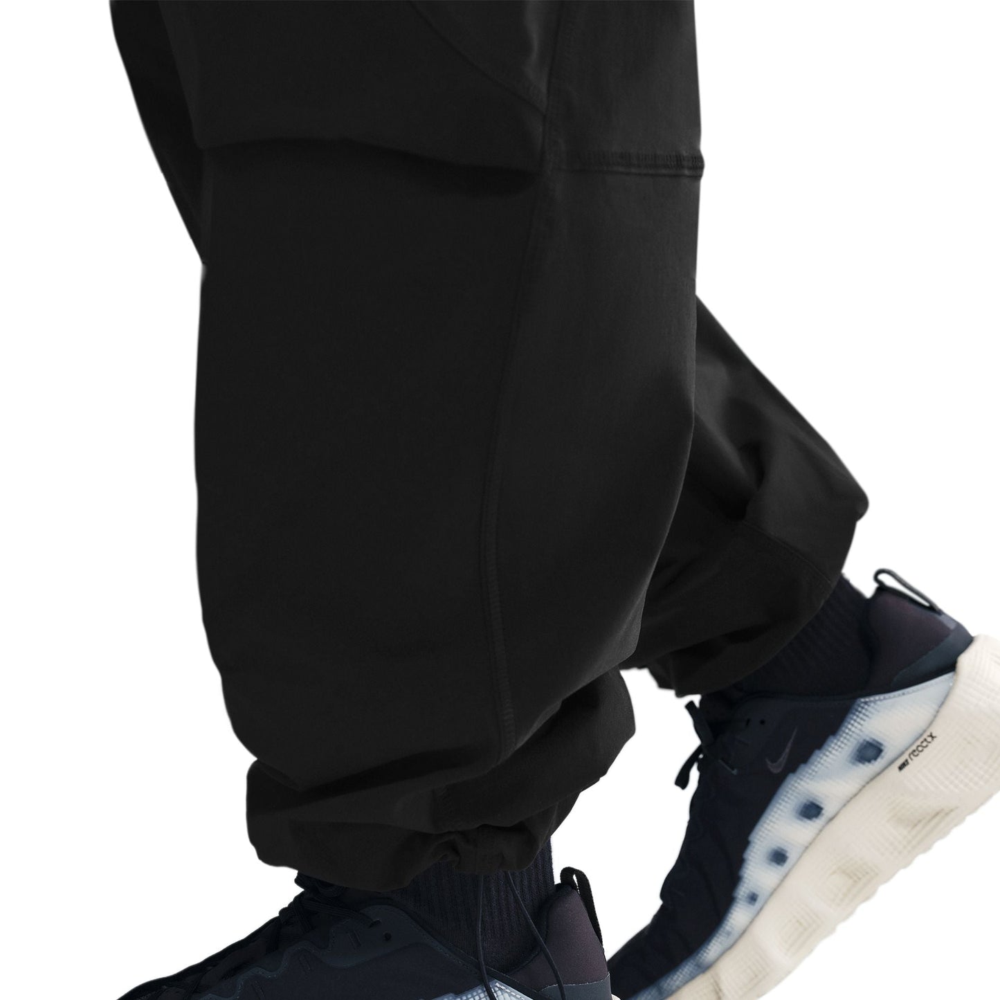 M Nike Tech IH8466-010 - Velora