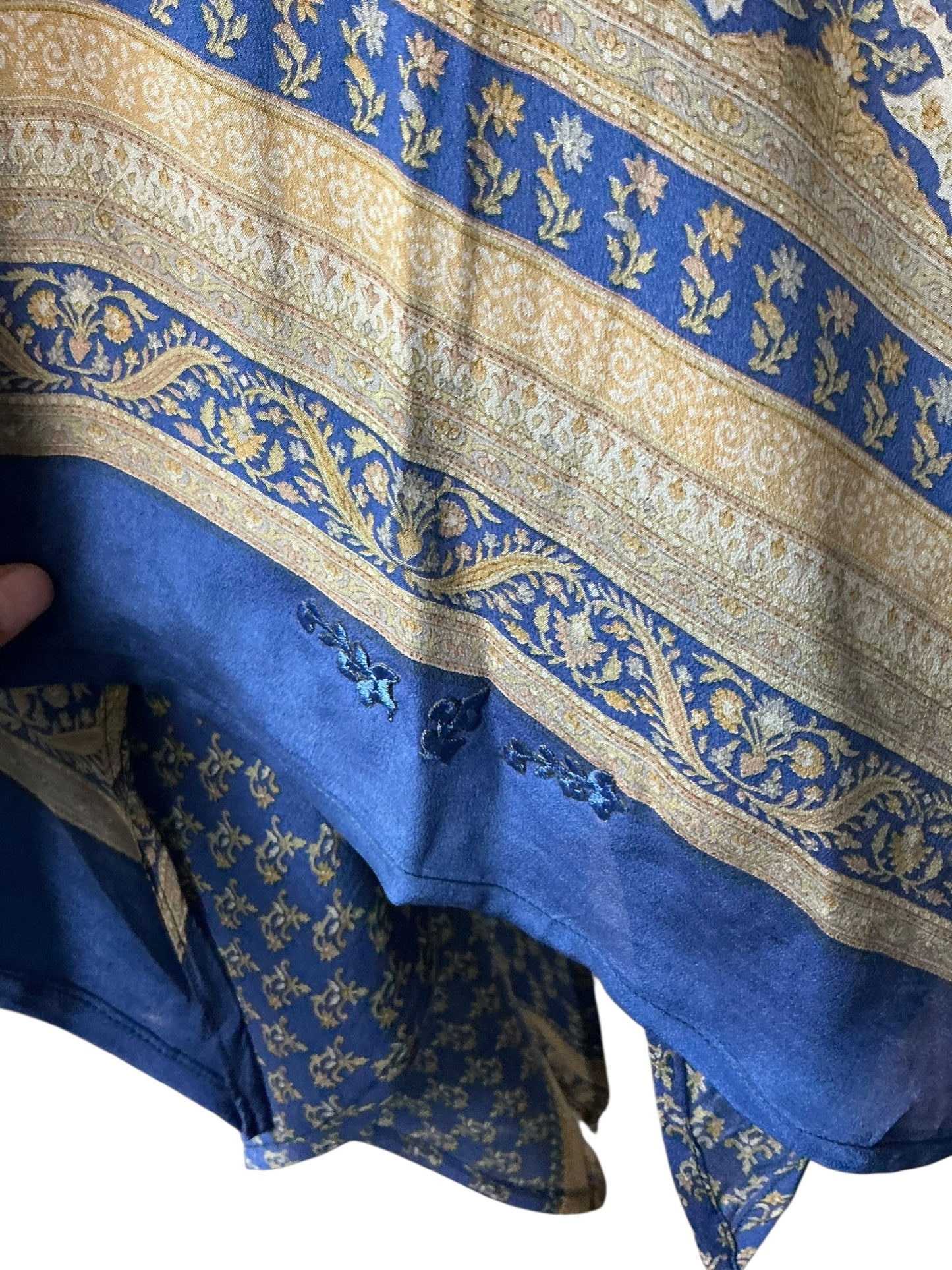 PRC7001 Avatar Pure Silk Cardigan - Velora