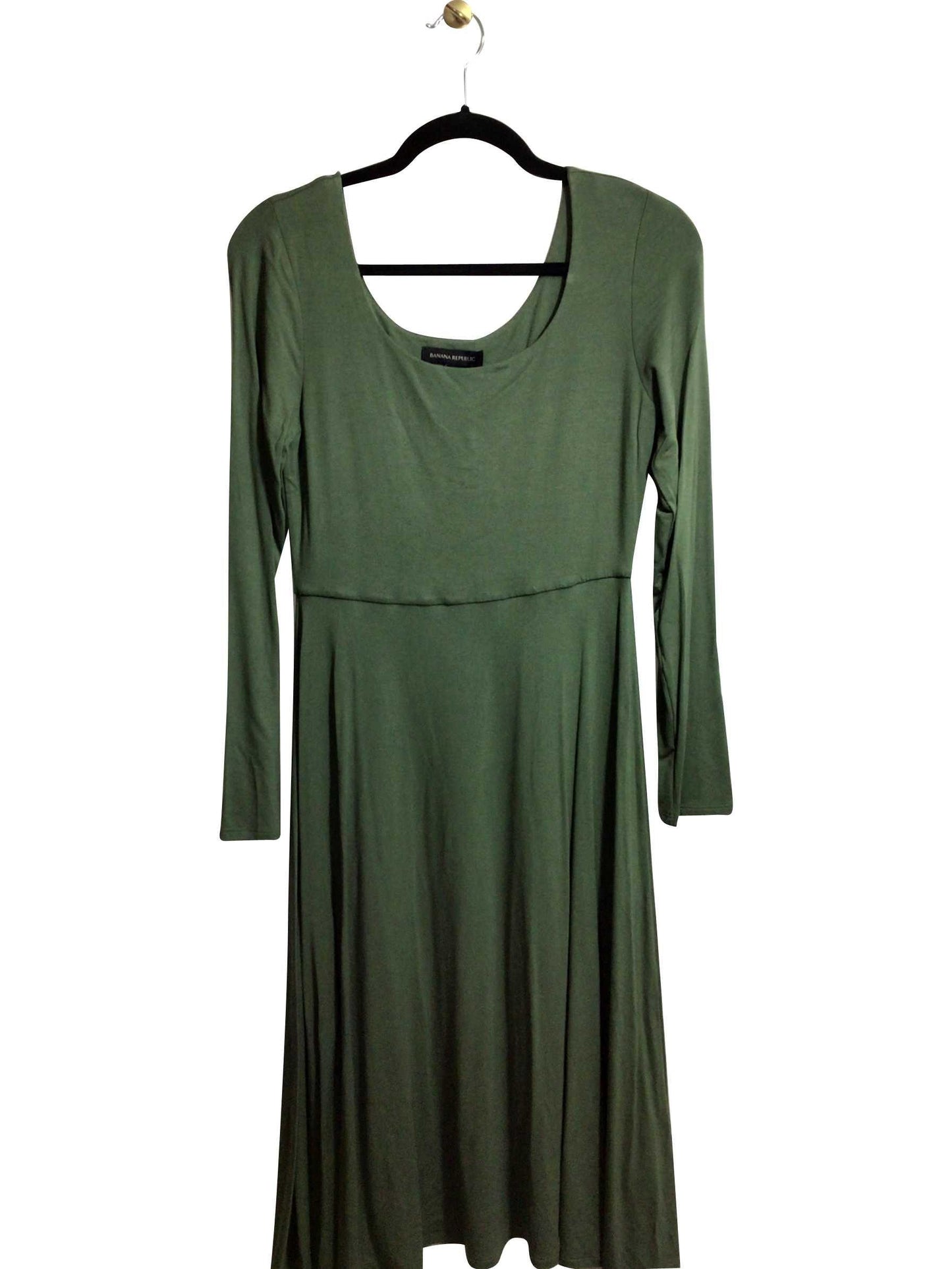 BANANA REPUBLIC Regular fit Shift Dress in Green - S - Velora