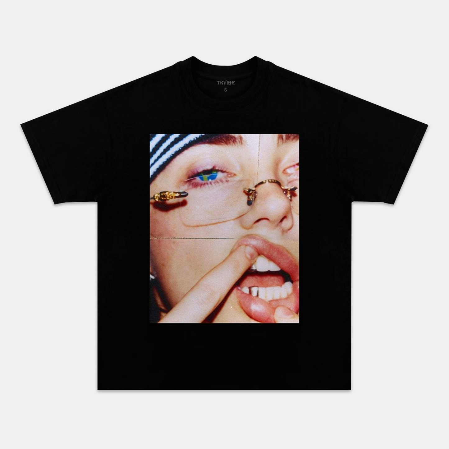 Billie Eilish: Music Icon Tee V16 - Velora