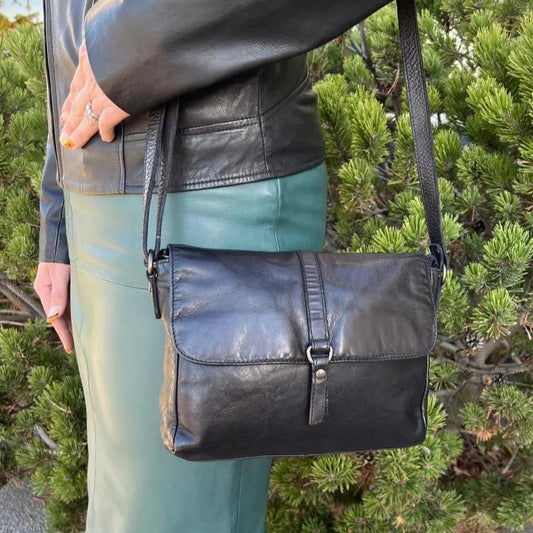 MET Women's Leather Saddle Crossbody Bag with Snap Closure and Tassel Boutique of Leathers/Open Road